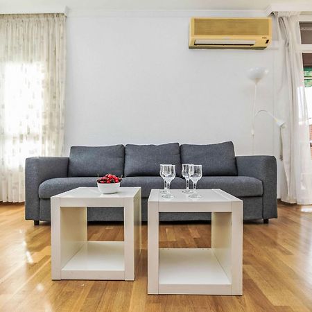 Apartment Sants-Les Corts Galileu By Interhome บาร์เซโลนา ภายนอก รูปภาพ