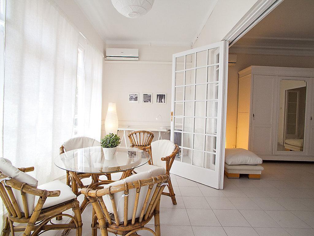 Apartment Sants-Les Corts Galileu By Interhome บาร์เซโลนา ห้อง รูปภาพ