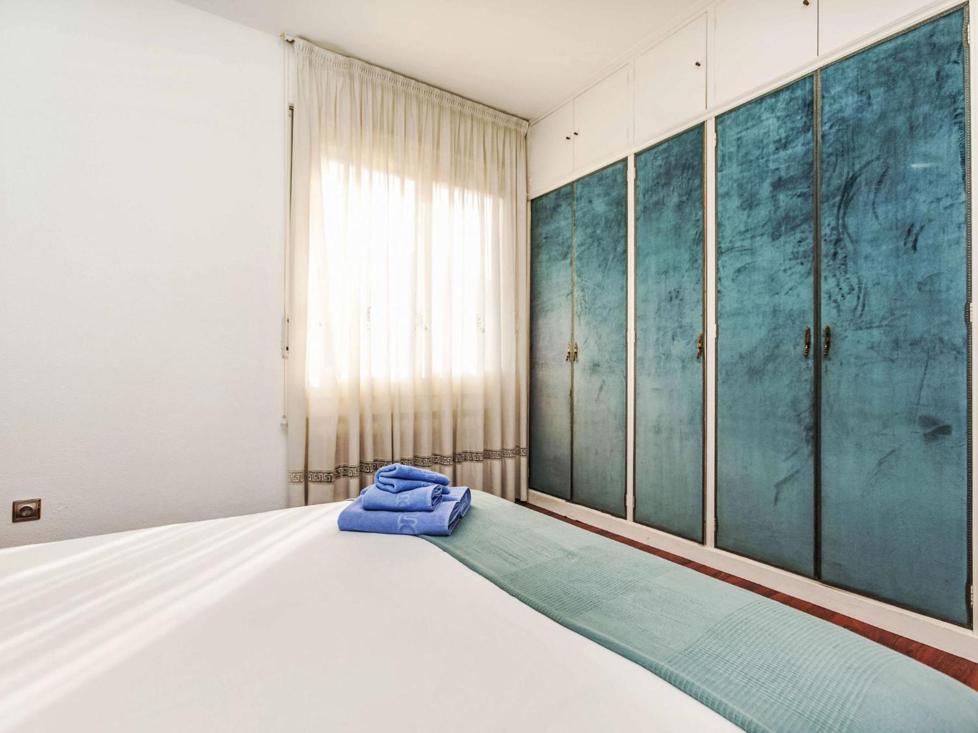 Apartment Sants-Les Corts Galileu By Interhome บาร์เซโลนา ภายนอก รูปภาพ