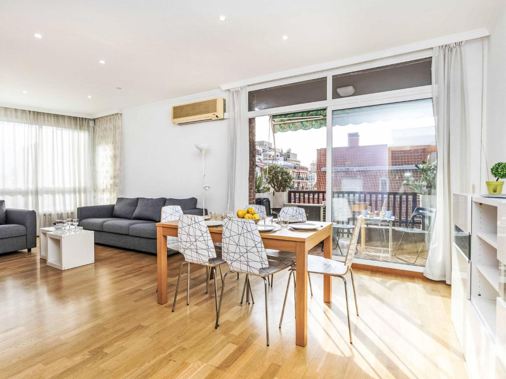 Apartment Sants-Les Corts Galileu By Interhome บาร์เซโลนา ภายนอก รูปภาพ