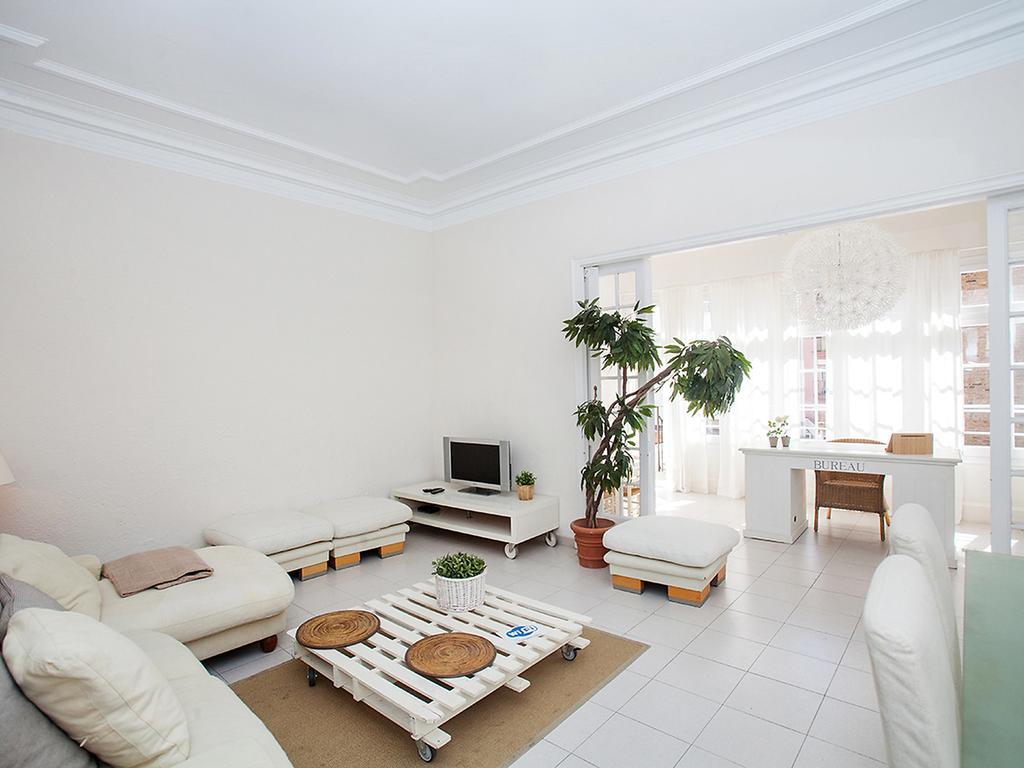 Apartment Sants-Les Corts Galileu By Interhome บาร์เซโลนา ภายนอก รูปภาพ