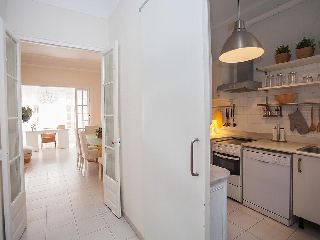 Apartment Sants-Les Corts Galileu By Interhome บาร์เซโลนา ภายนอก รูปภาพ